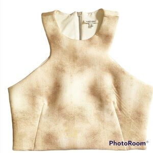 𝅺RONNY Kobe Collection Muted Print Back Zip Crop Top Size Large